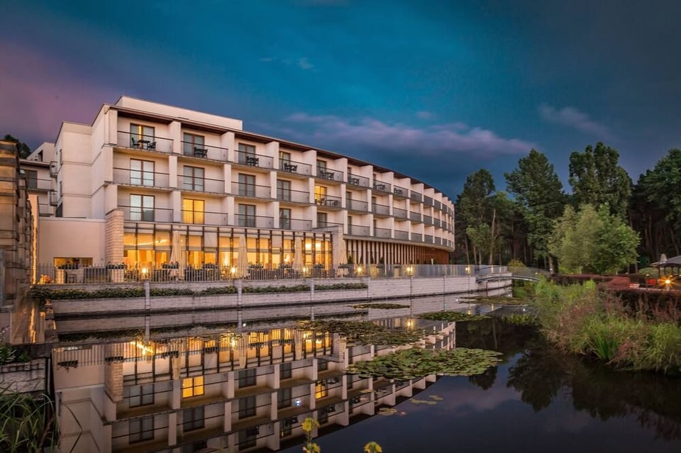 Holiday Inn Resort Warsaw - Jozefow by IHG